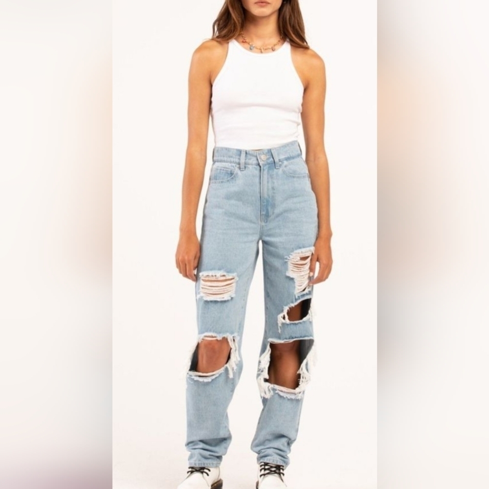 RSQ Women's Light Blue Distressed Baggy Jeans. Size 27, Cotton